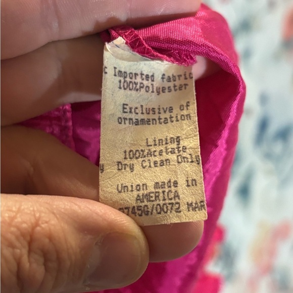 Vintage Elegant Pink Blouse with Bow Accents - Picture 7 of 11